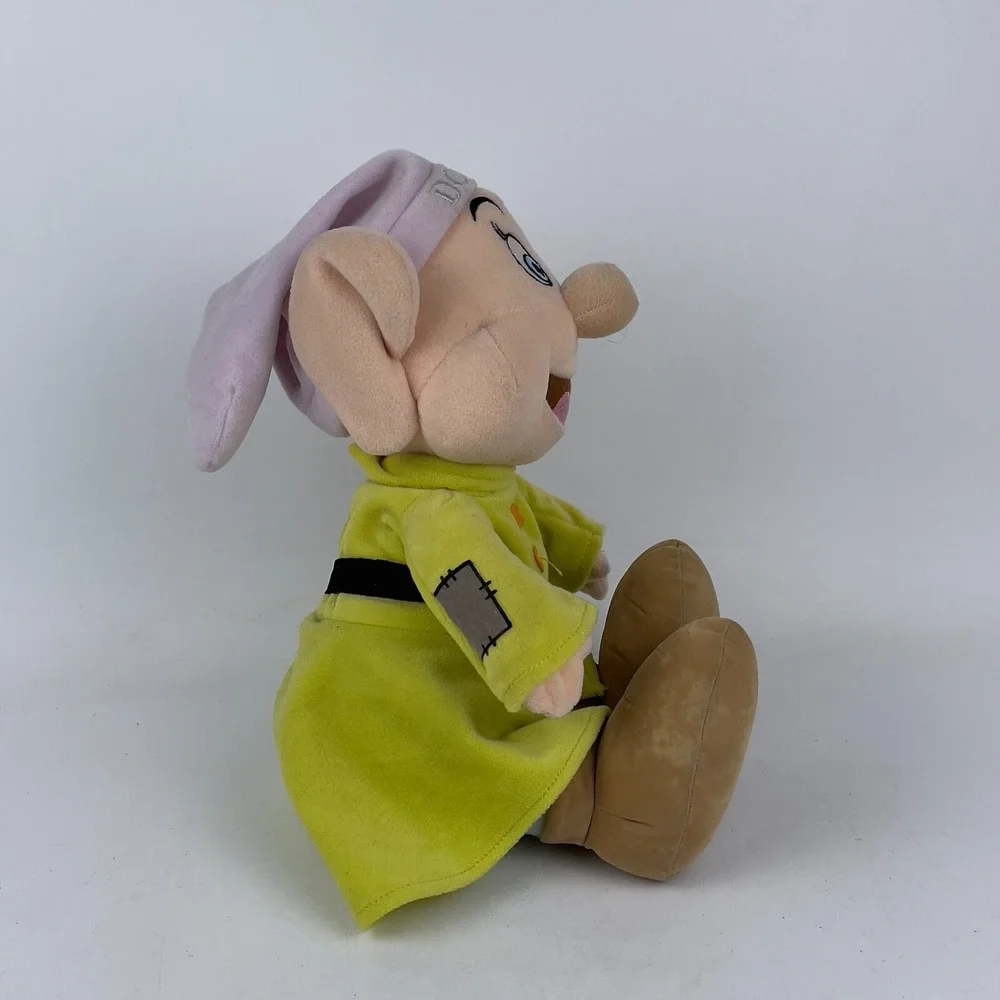 The Walt Disney Snow White &‎ Seven Dwarfs Dopey Plush 13